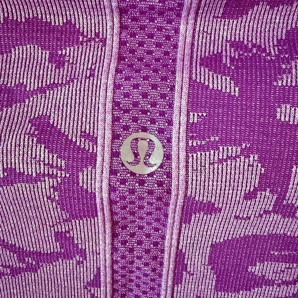 Lululemon Athletica Swiftly Tech Long Sleeve Crew Neck Shirt - Picture 3 of 6